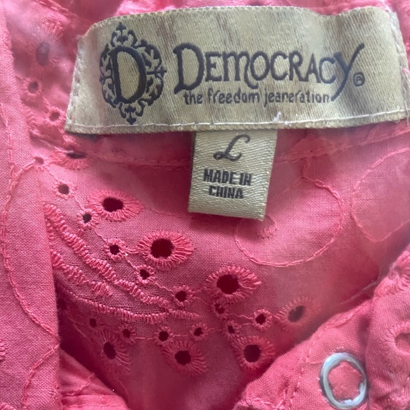 100%Cotton eyelet blouse🌻 - Picture 4 of 4